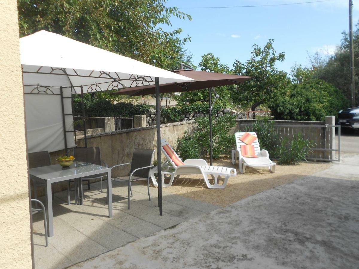 Holiday Home Mery By El-Pi Tours Malinska Exteriér fotografie